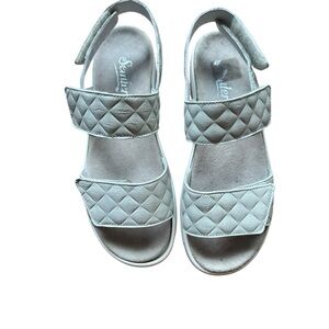 Seller Leather Stylish Quilted Pastel Green Sandals Size 10
